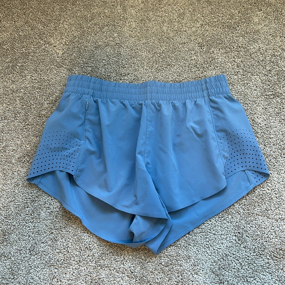 Hustle 3” short